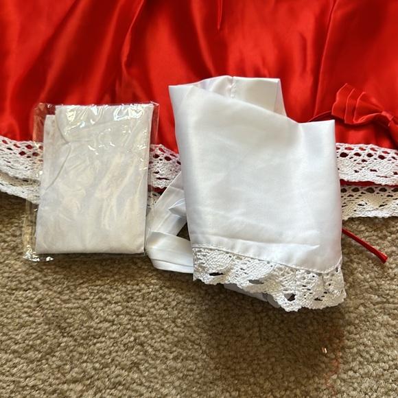 Girls red riding hood costume - Picture 9 of 10